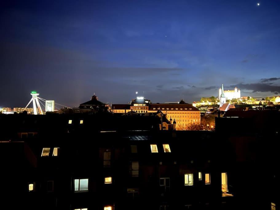 Old Town 2Br With Best View Bratislava Buitenkant foto